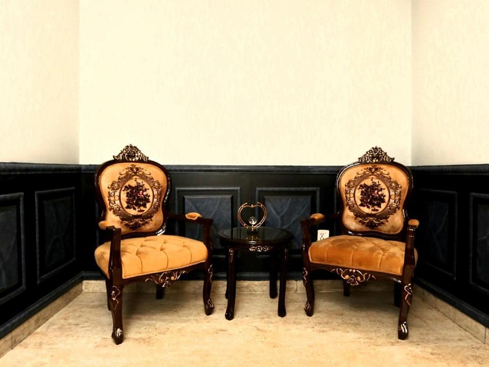 The Orchard Hotel Lahore Room photo